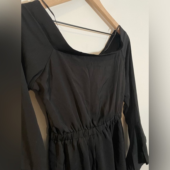 NWT Princess Polly Off The Shoulder Playsuit Bell Sleeve Romper Black Sz 6 - Picture 3 of 12